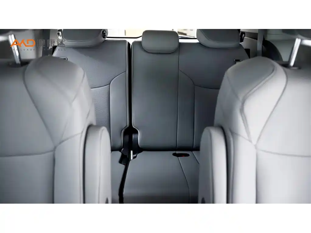 Toyota Sienna — миниатюра 9