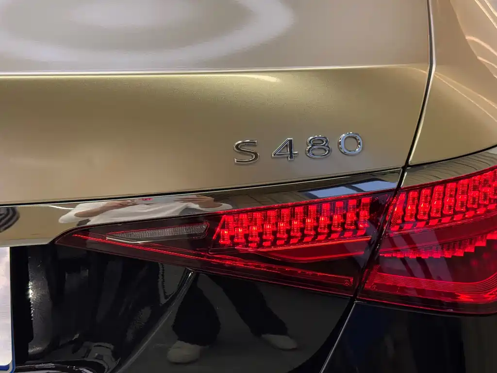 Mercedes-Benz S-Class — миниатюра 12