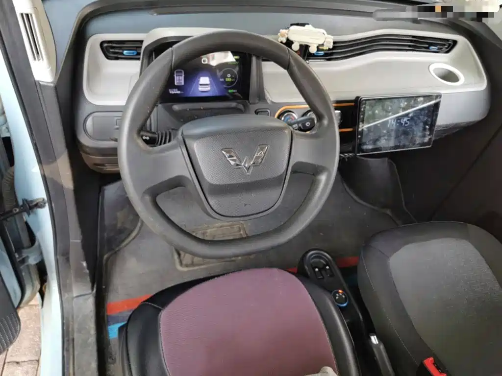 Wuling MINIEV — миниатюра 6