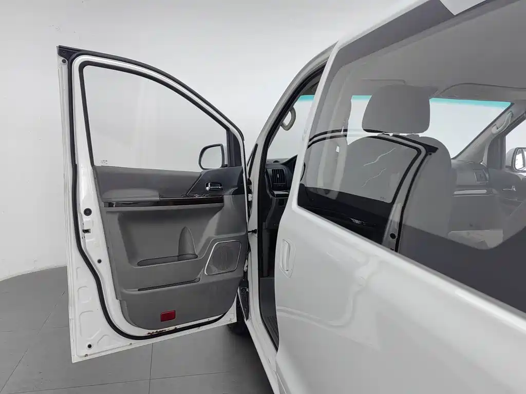 Fengxing Fengxing CM7 — миниатюра 8