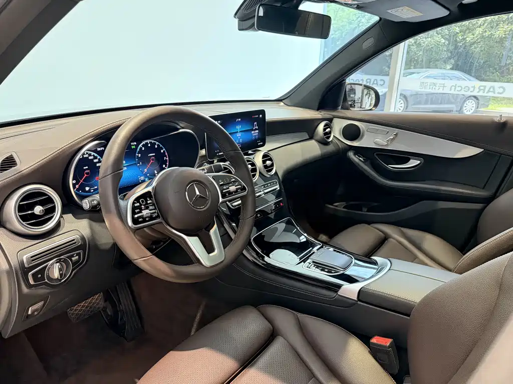 Mercedes-Benz GLC 2022 GLC 260 L 4MATIC
