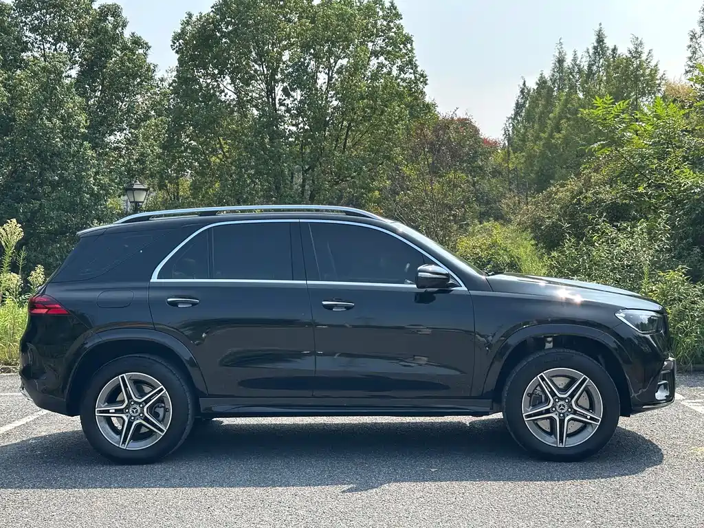 Mercedes-Benz GLE (Import) — миниатюра 4