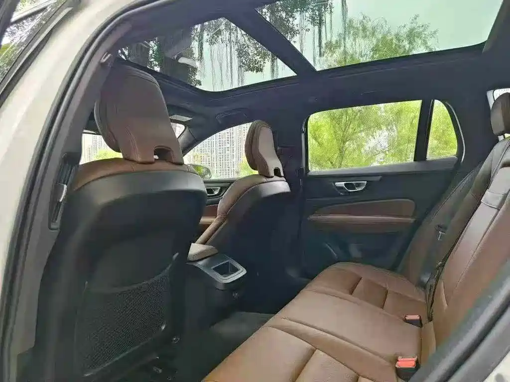 Volvo V60 — миниатюра 4