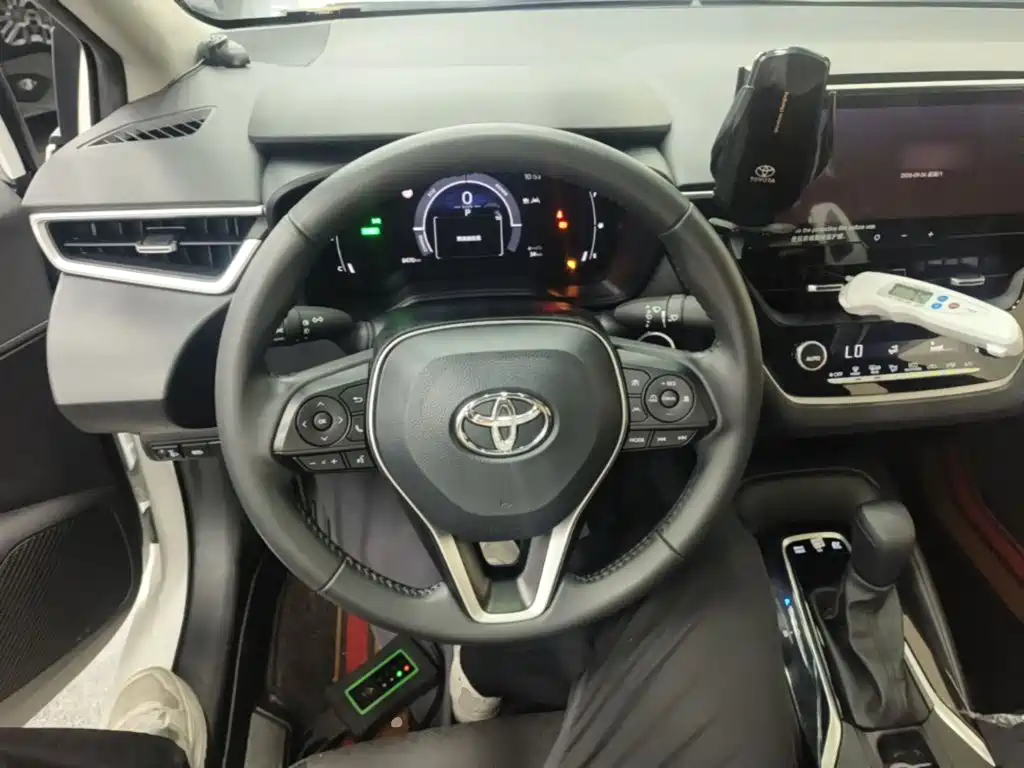 Toyota Corolla — миниатюра 11