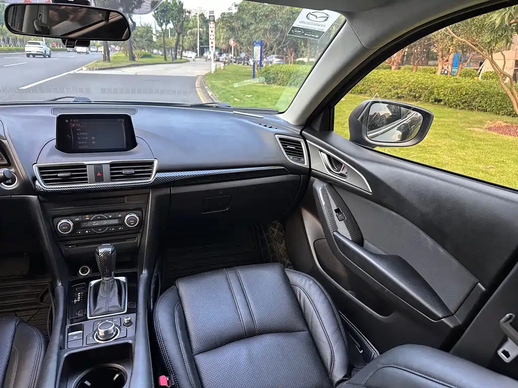Mazda 3 Axela — миниатюра 15
