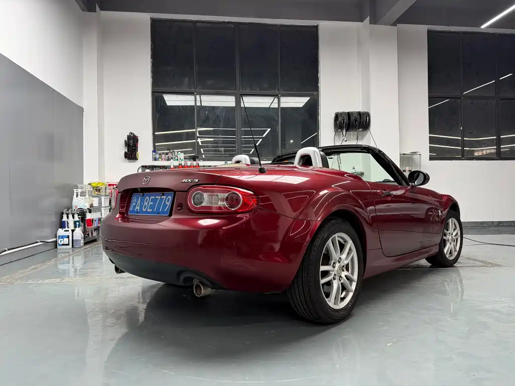 Mazda MX-5 — миниатюра 3
