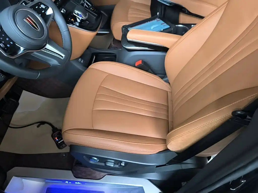Hongqi Hongqi HQ9 PHEV — миниатюра 15