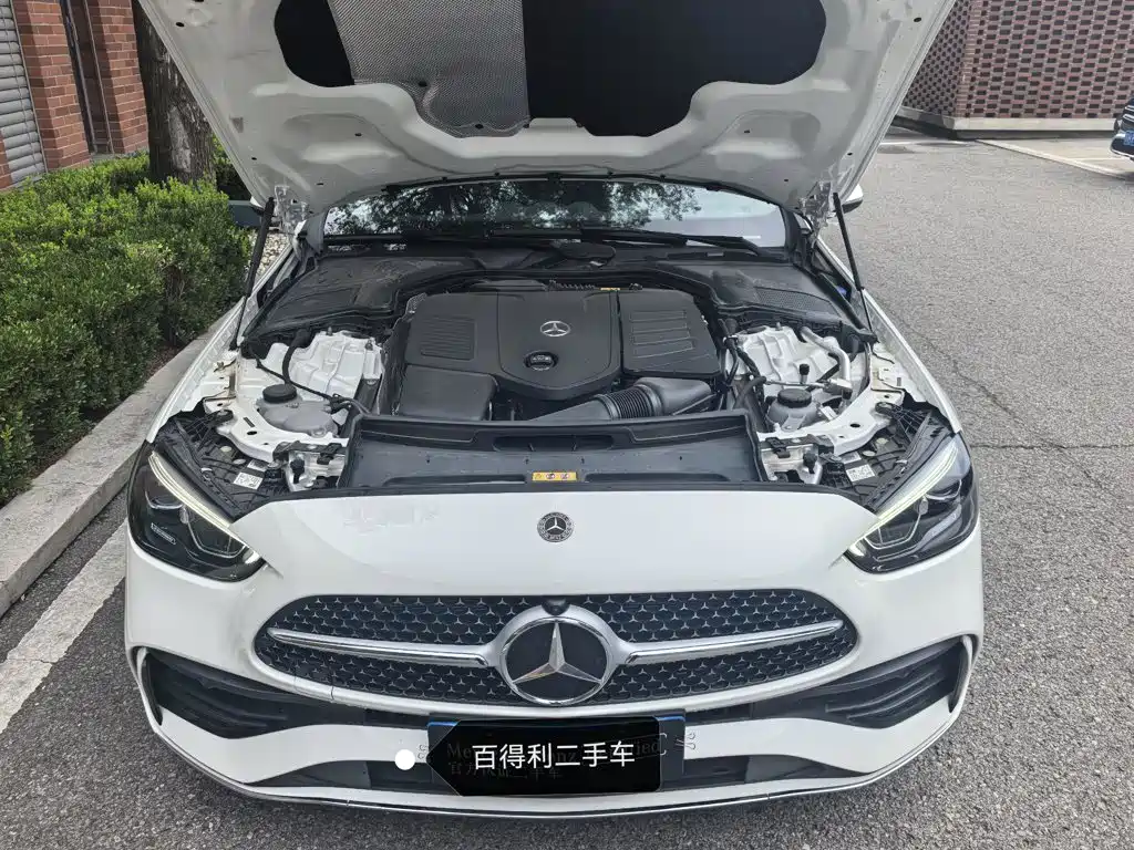 Mercedes-Benz C-Class — миниатюра 9