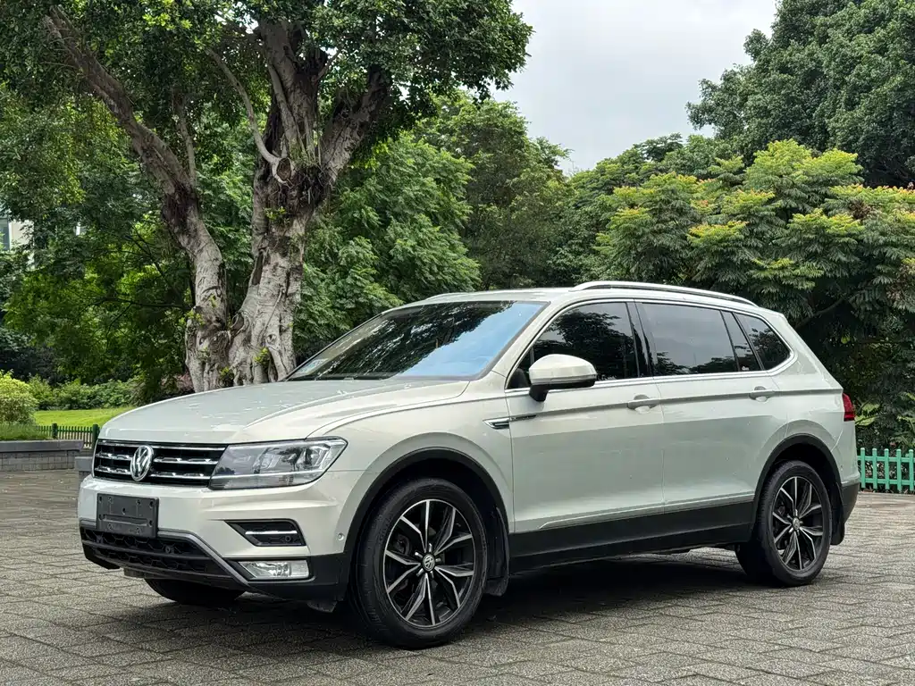 Volkswagen Tiguan L 2019