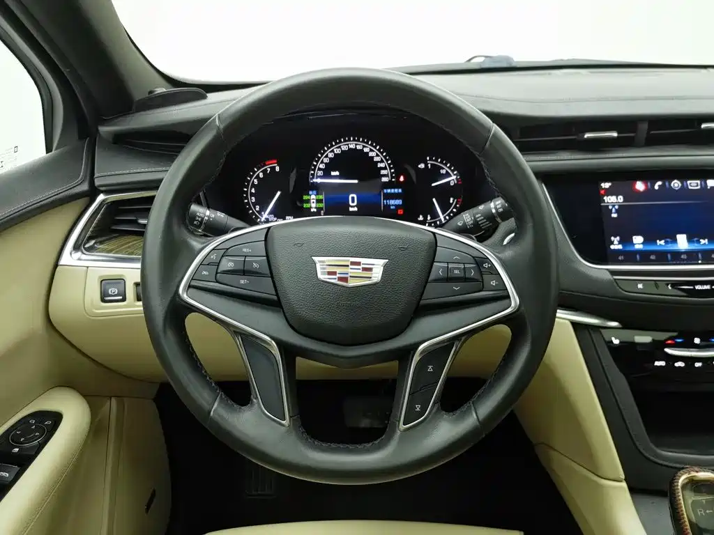 Cadillac XT5 — миниатюра 11