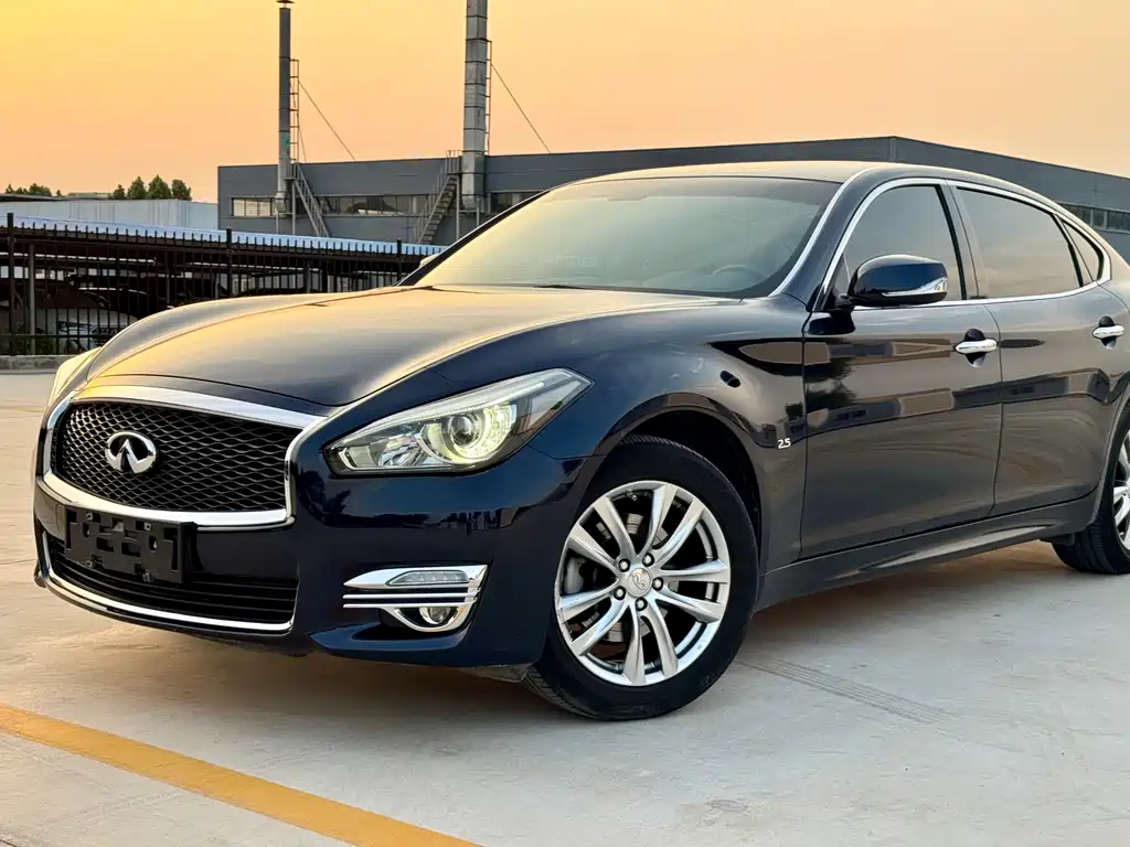 Infiniti Q70 2017 Q70L 2.5L Elite