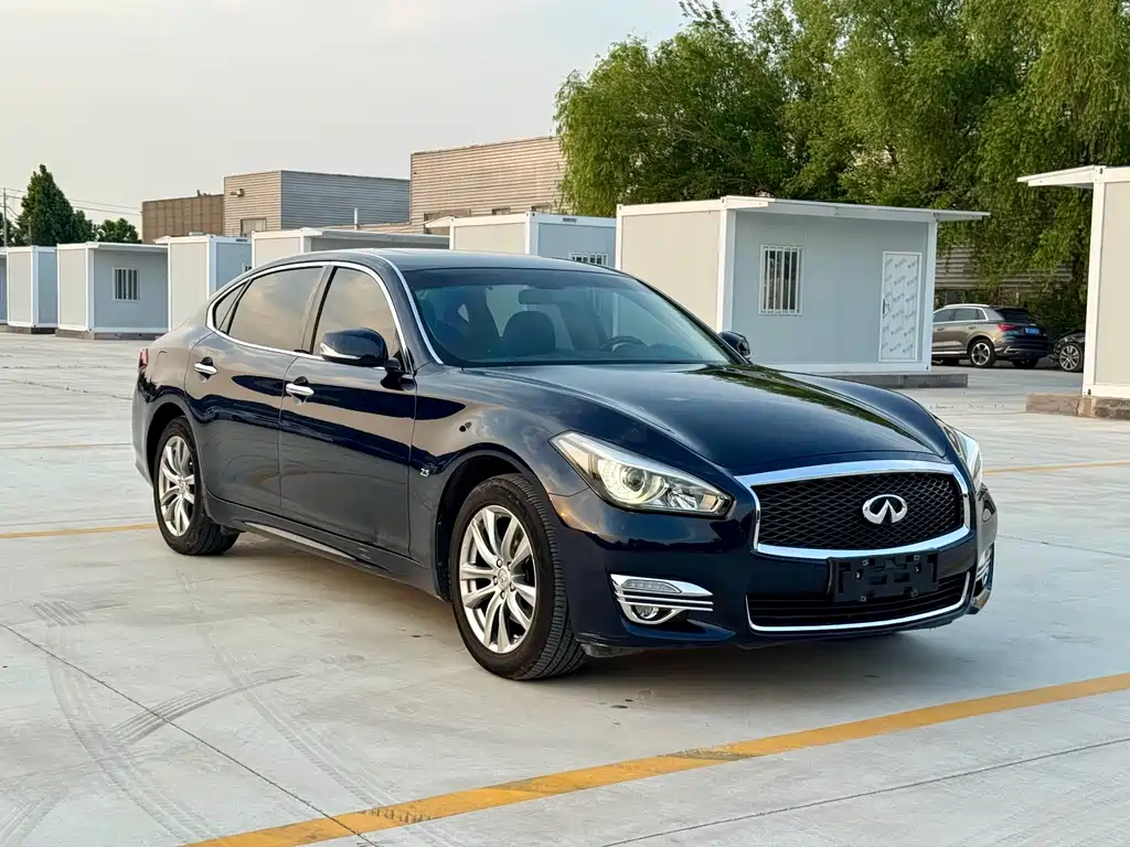 Infiniti Q70 2017 Q70L 2.5L Elite