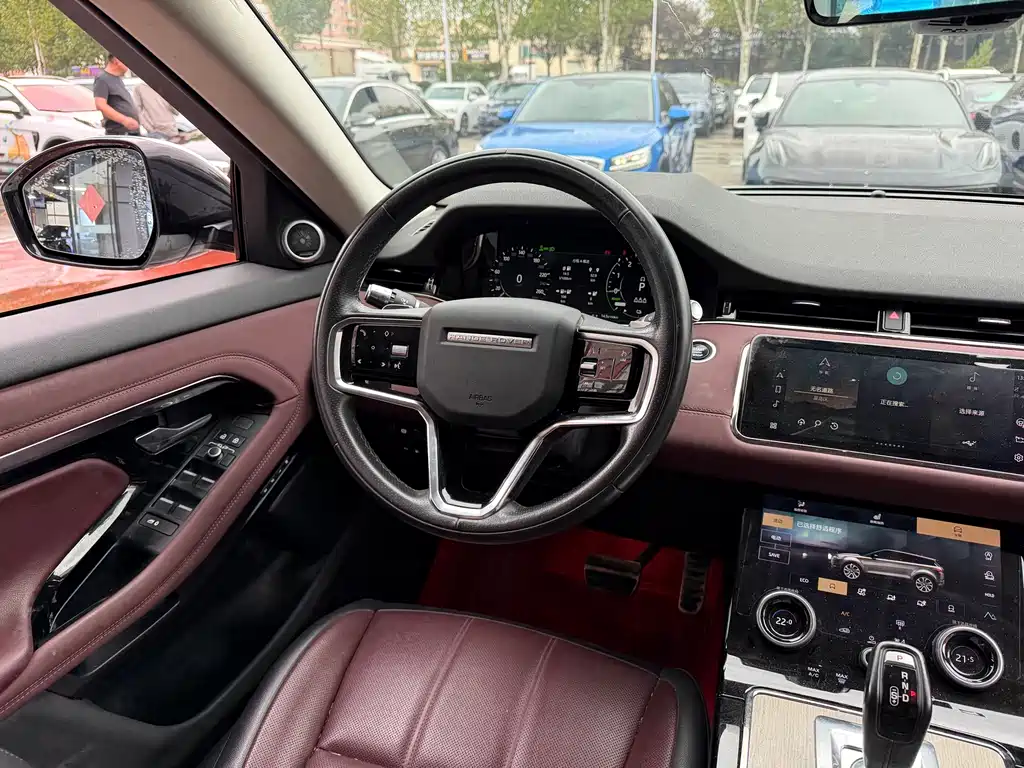 Land Rover Evoque PHEV — миниатюра 11