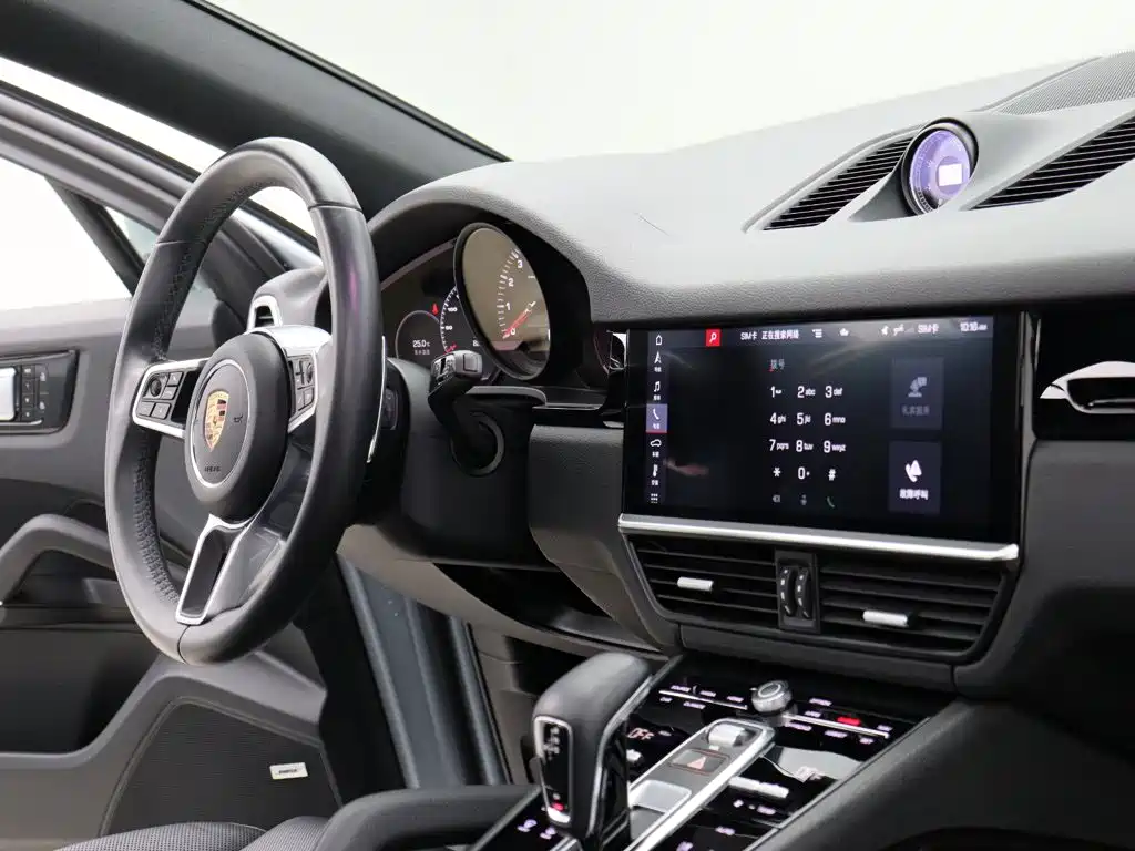 Porsche Cayenne — миниатюра 14