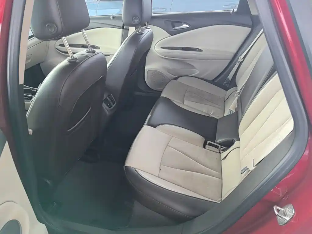 Buick Verano — миниатюра 17