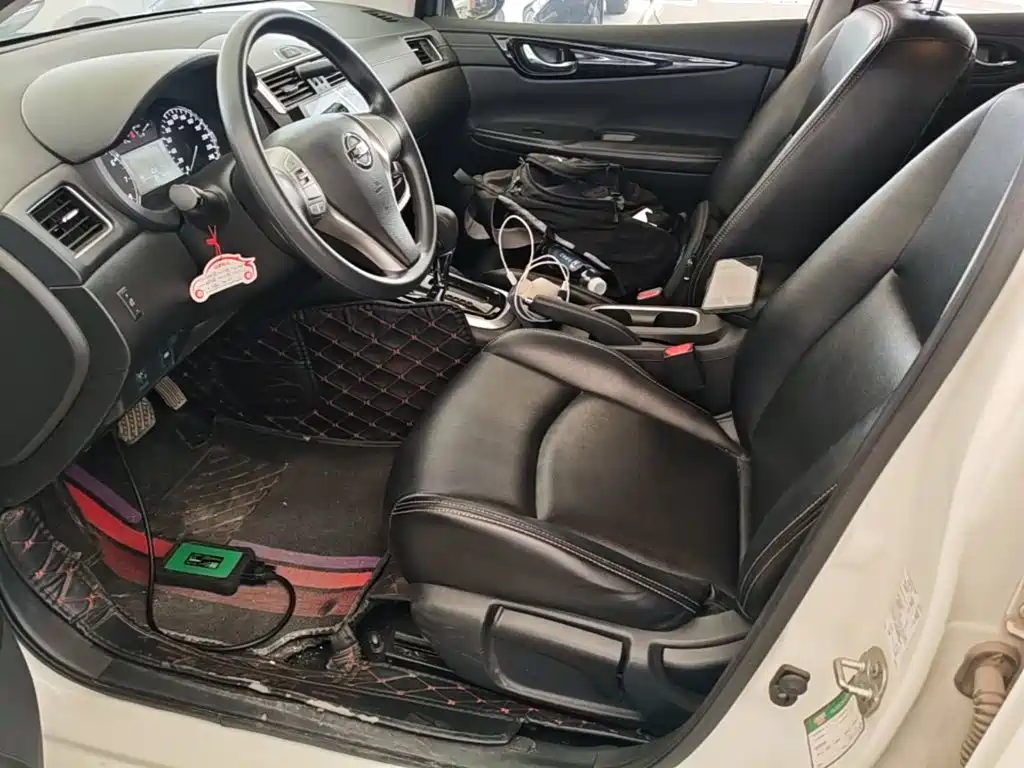 Nissan Tiida — миниатюра 15