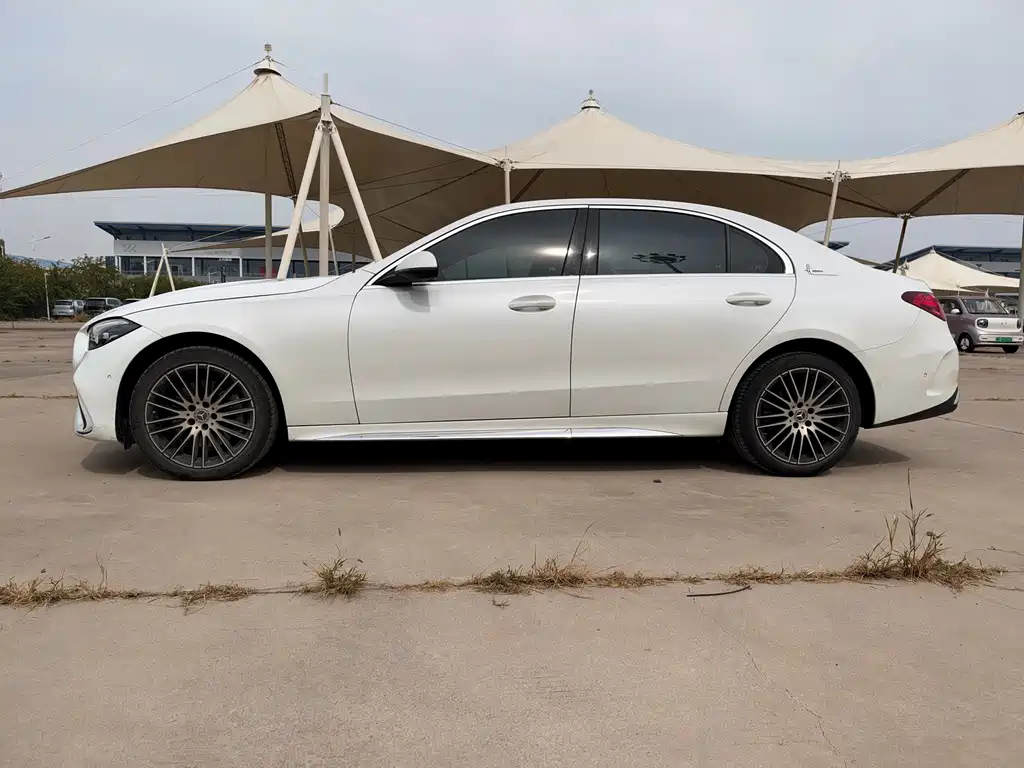 Mercedes-Benz C-Class — миниатюра 4