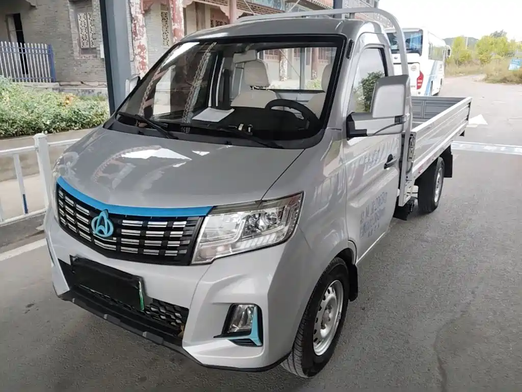 Kuayue 新豹T3 EV