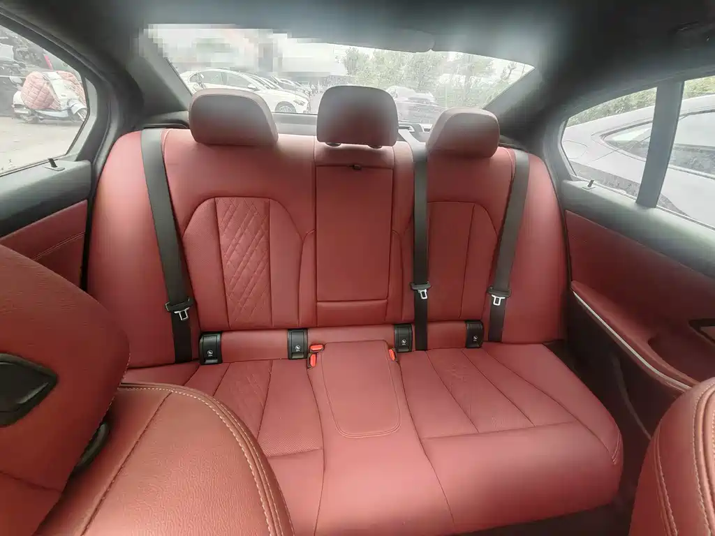 BMW 3 Series — миниатюра 10