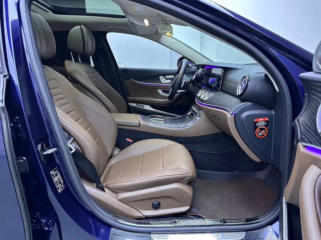 Mercedes-Benz E-Class — миниатюра 13