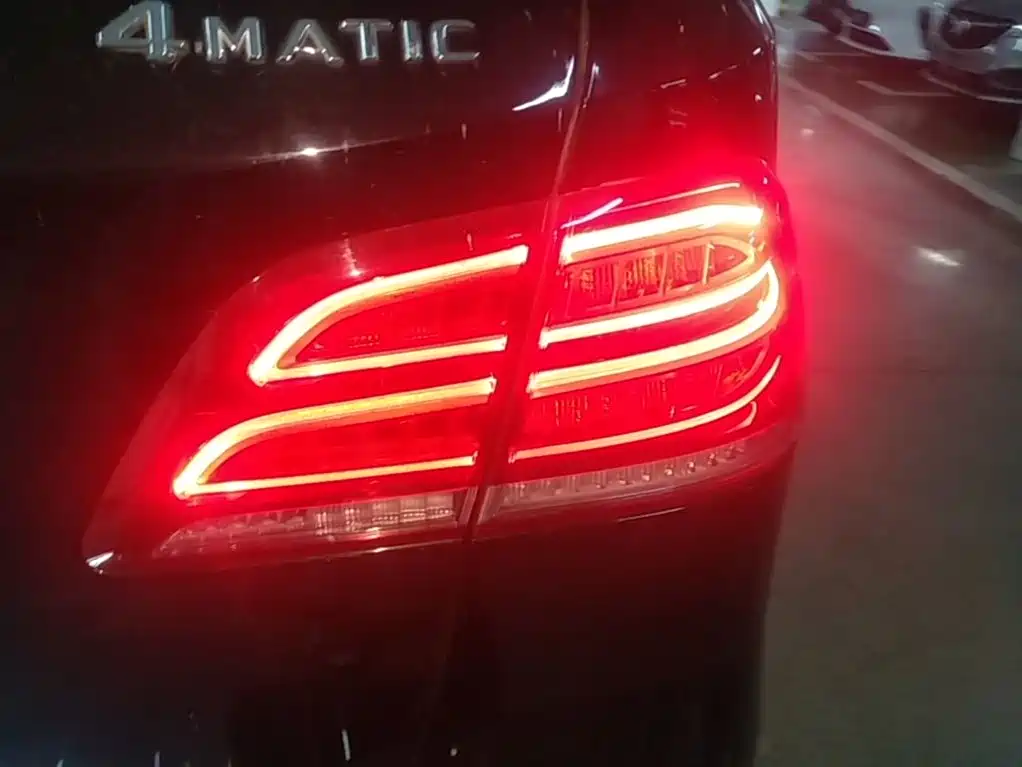Mercedes-Benz GLE (Import) — миниатюра 8