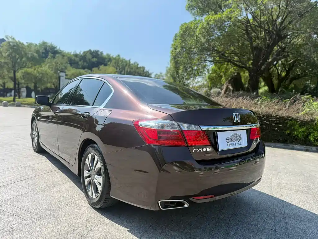 Honda Accord — миниатюра 9