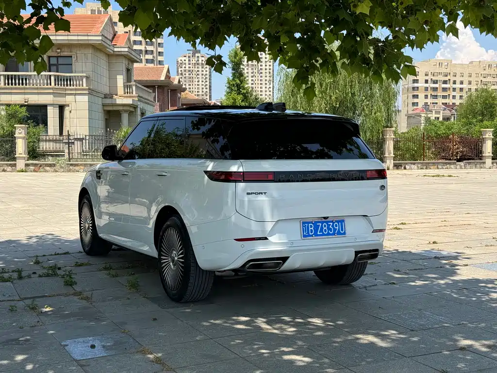 Land Rover Range Rover Sport 2023 400PS Dynamic SE
