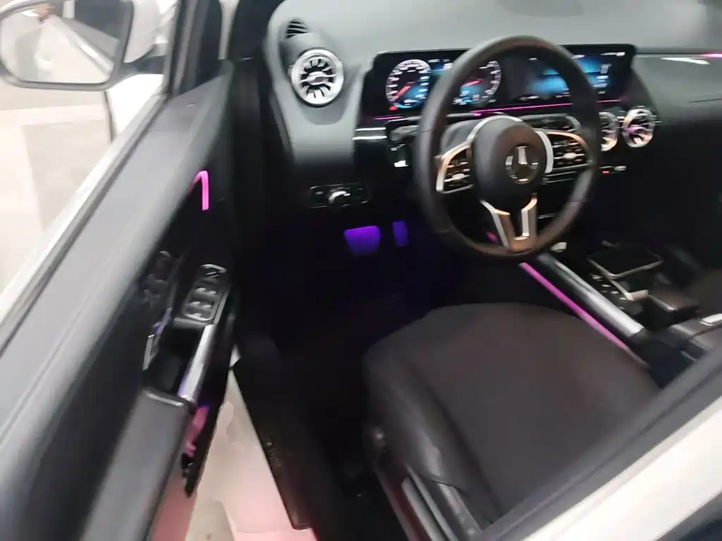 Mercedes-Benz B-Class — миниатюра 16