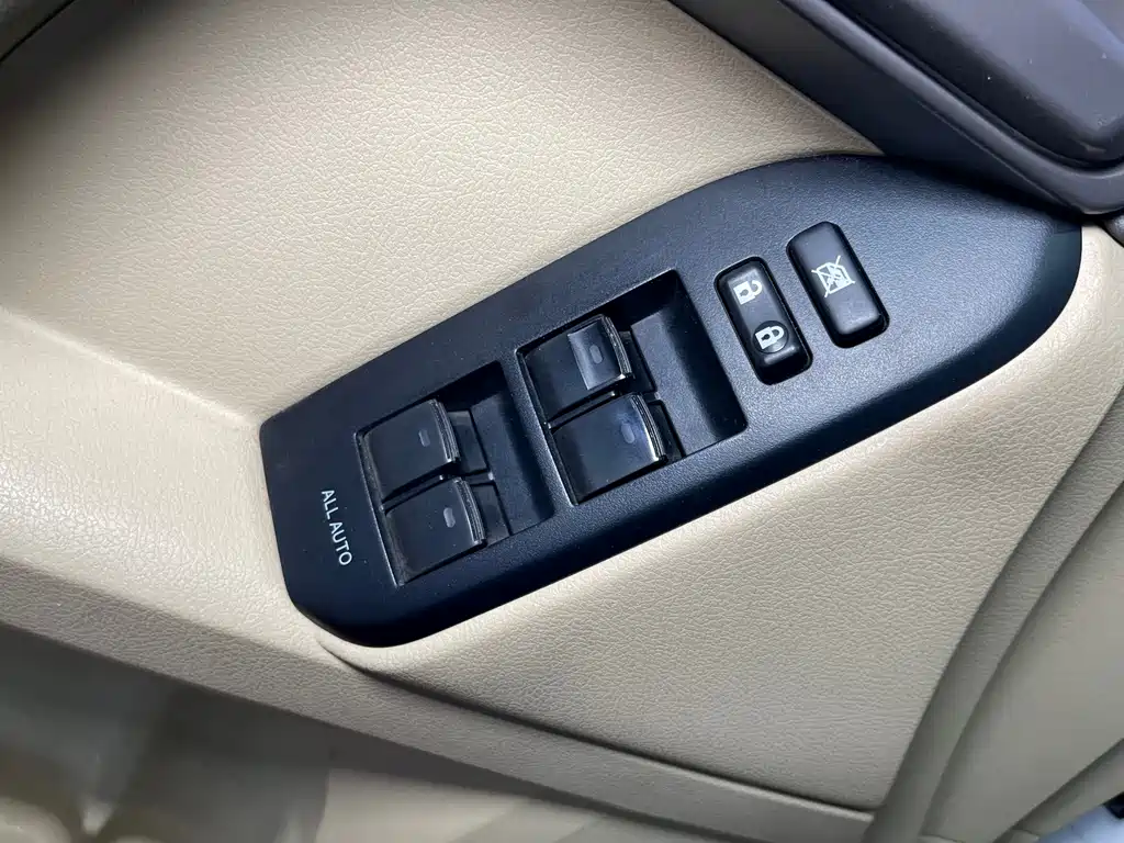 Toyota Prado — миниатюра 18