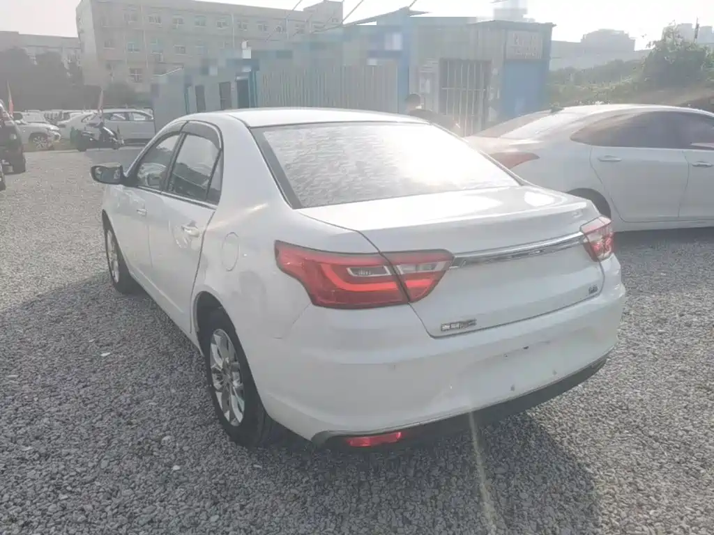 Geely Vision — миниатюра 5