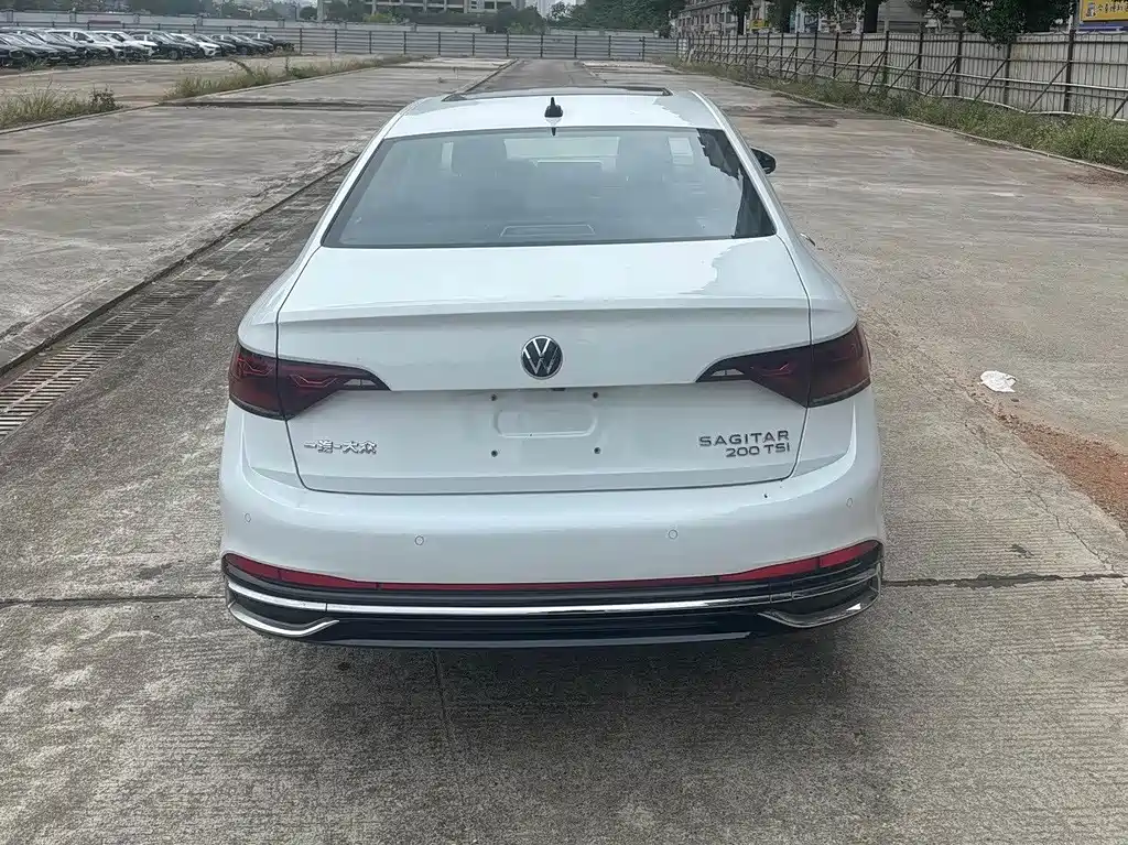 Volkswagen Sagitar — миниатюра 12