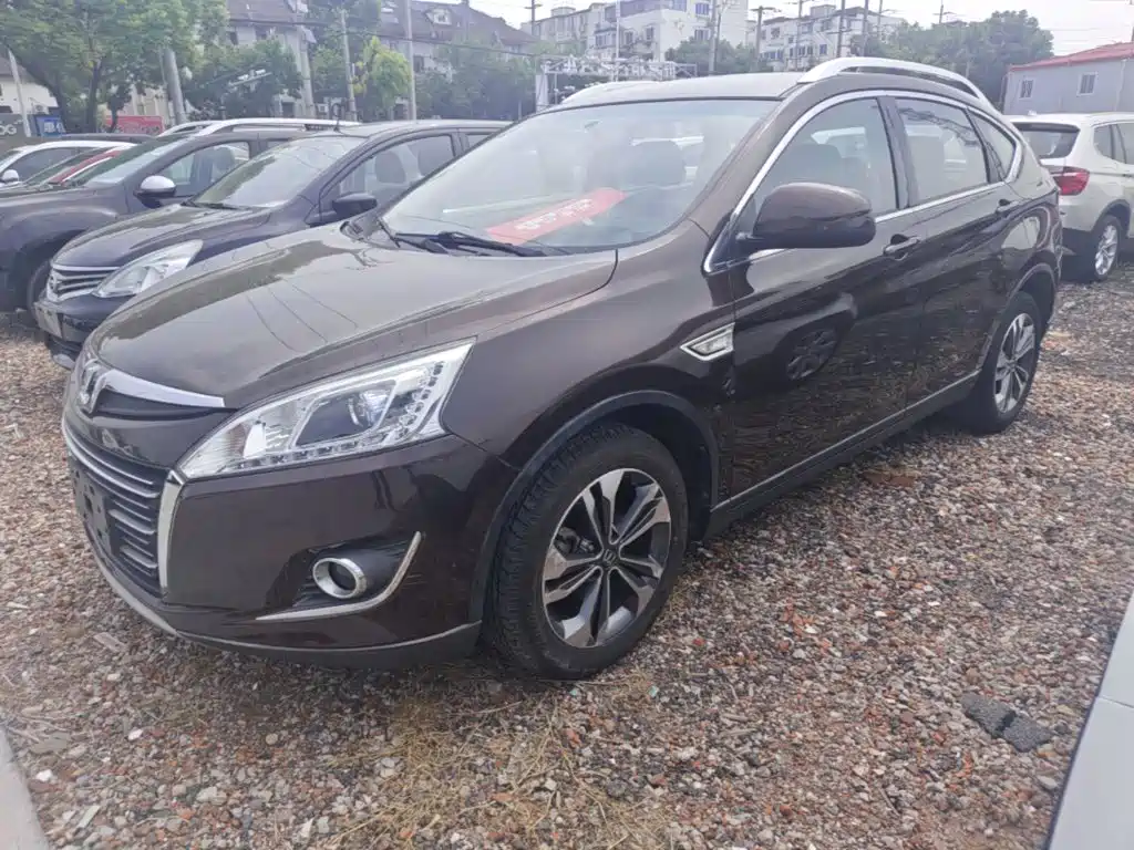 Luxgen U6 — миниатюра 2