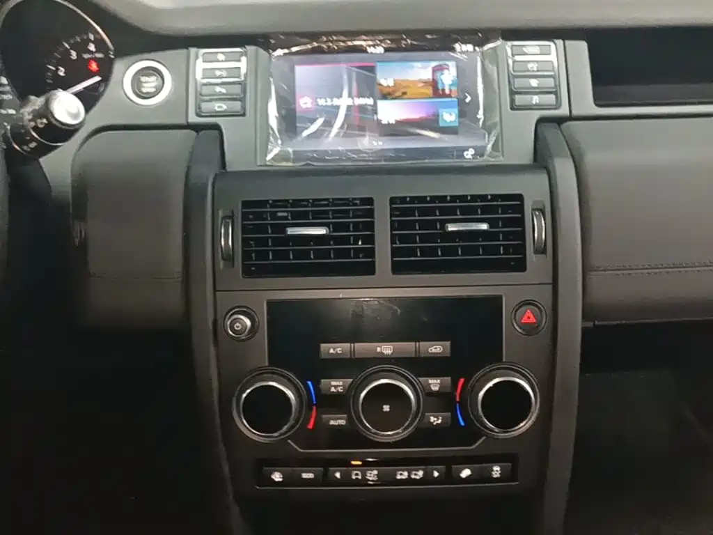 Land Rover Discovery Sport — миниатюра 13