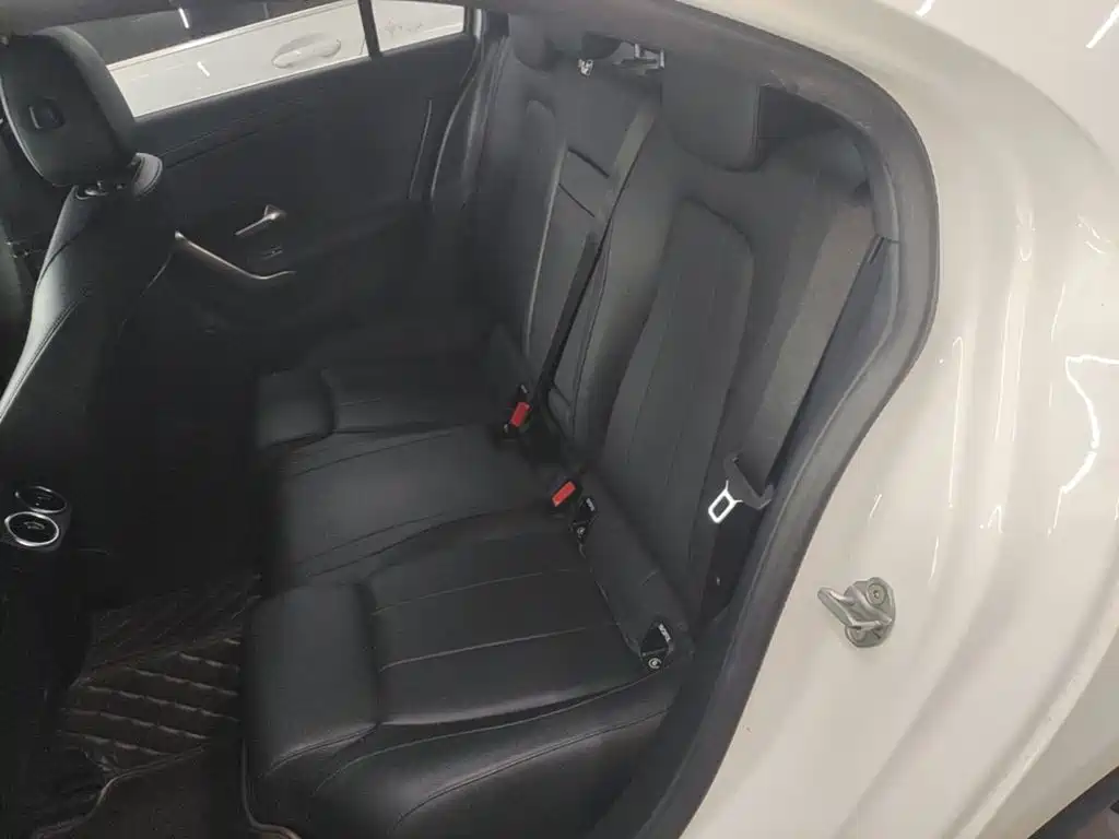 Mercedes-Benz A-Class — миниатюра 17
