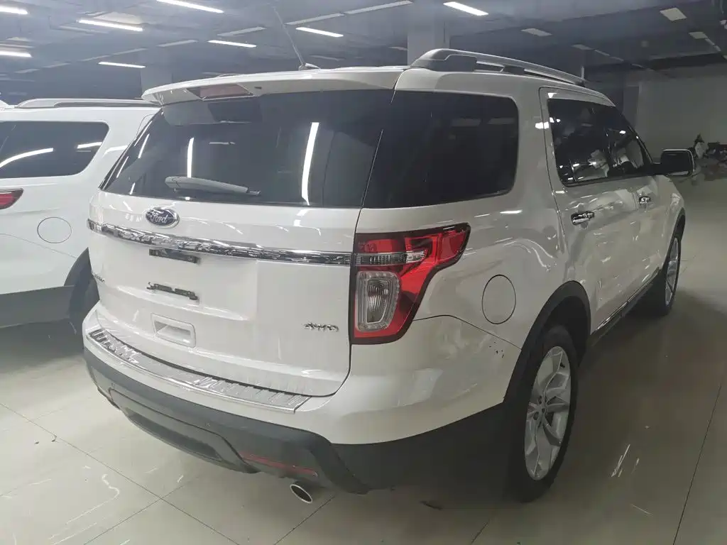 Ford Explorer (Import) — миниатюра 11