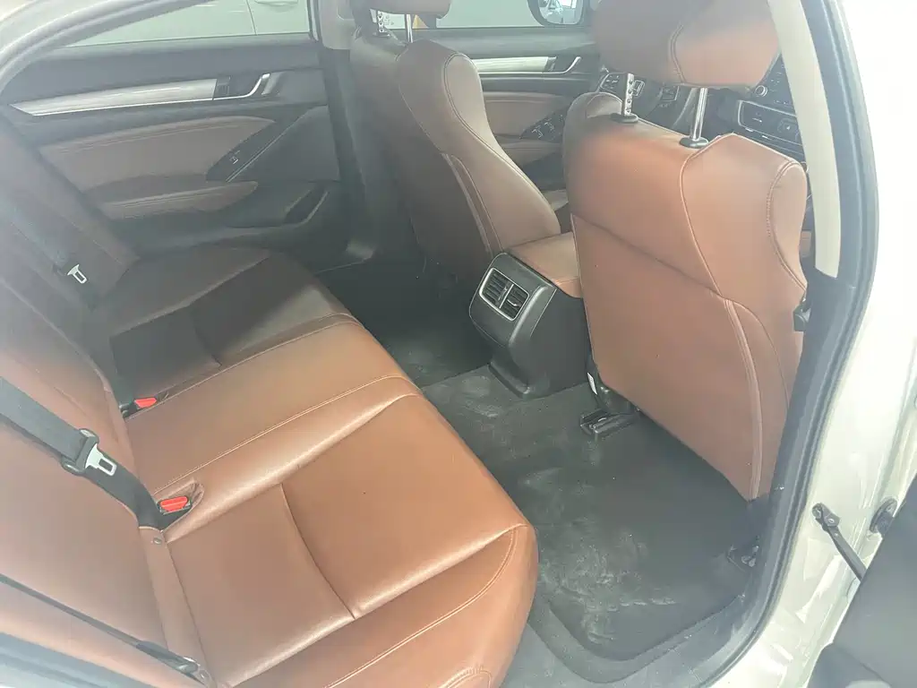 Honda Inspire — миниатюра 12