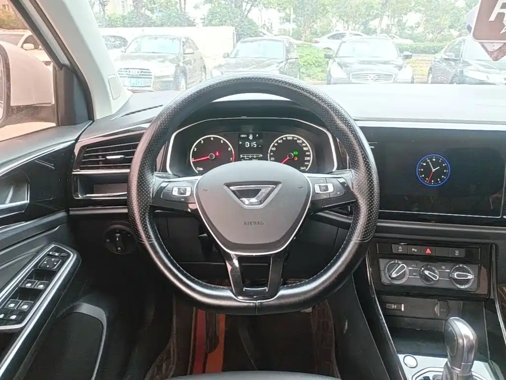 Jetta VS5 — миниатюра 11