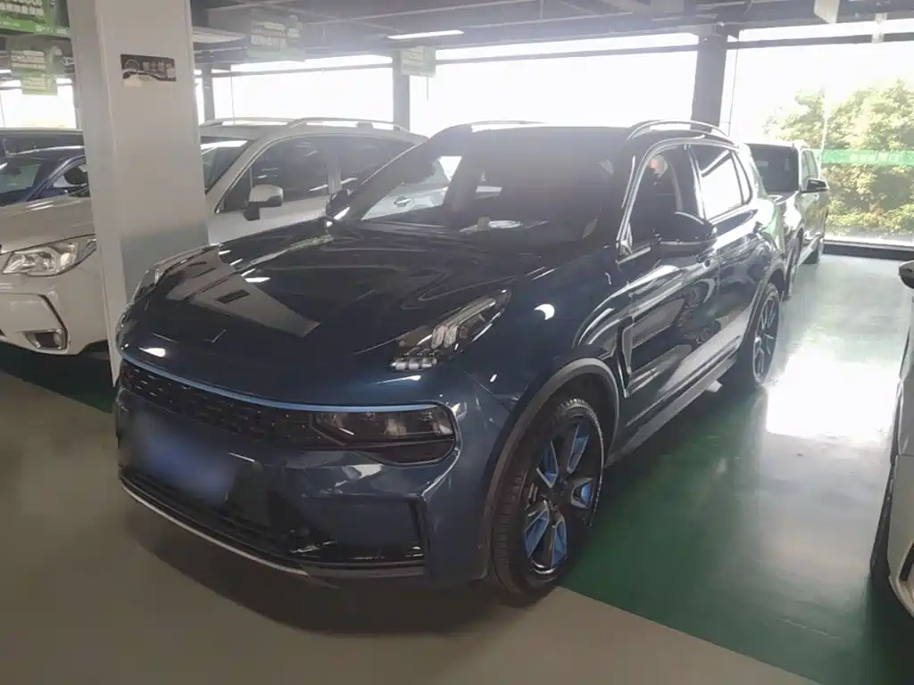Lynk & Co 01 — миниатюра 2