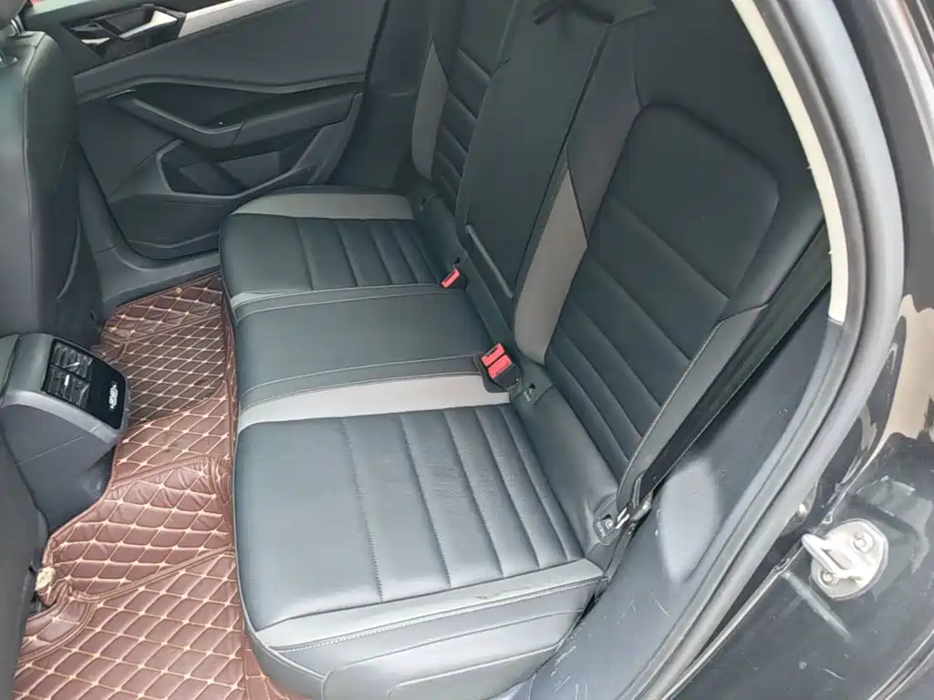 Volkswagen Sagitar — миниатюра 17