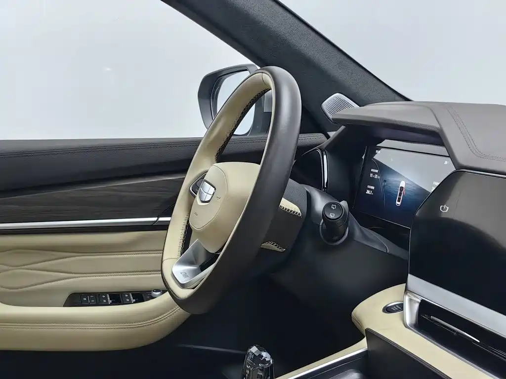Geely Xingyue L — миниатюра 22