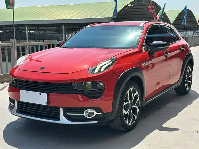 2019 Lynk & Co 02