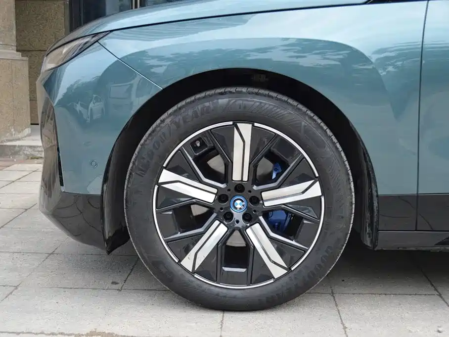BMW iX 2022 xDrive40