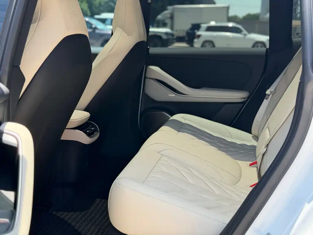 NIO ET5T 2025 75kWh Touring