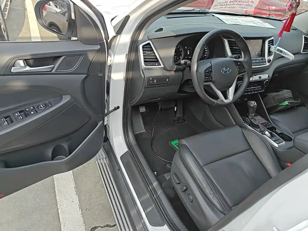 Hyundai Tucson — миниатюра 16