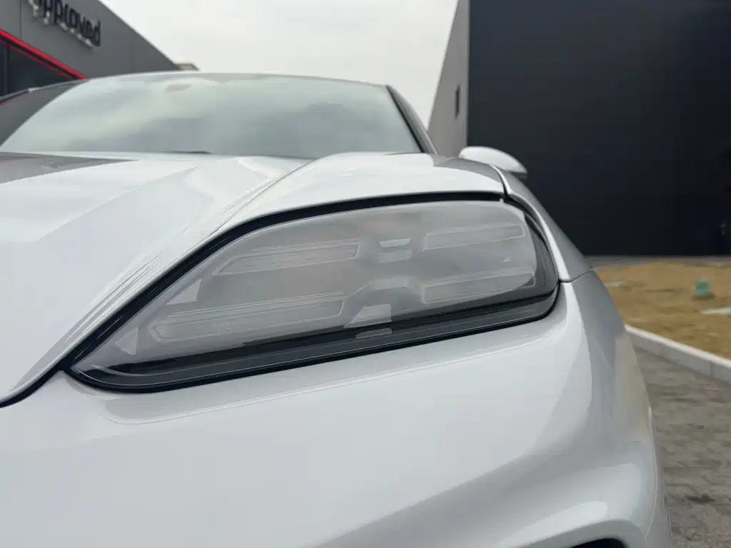 PORSCHE MACAN NEW ENERGY