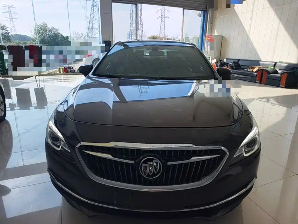 Buick LaCrosse — миниатюра 3