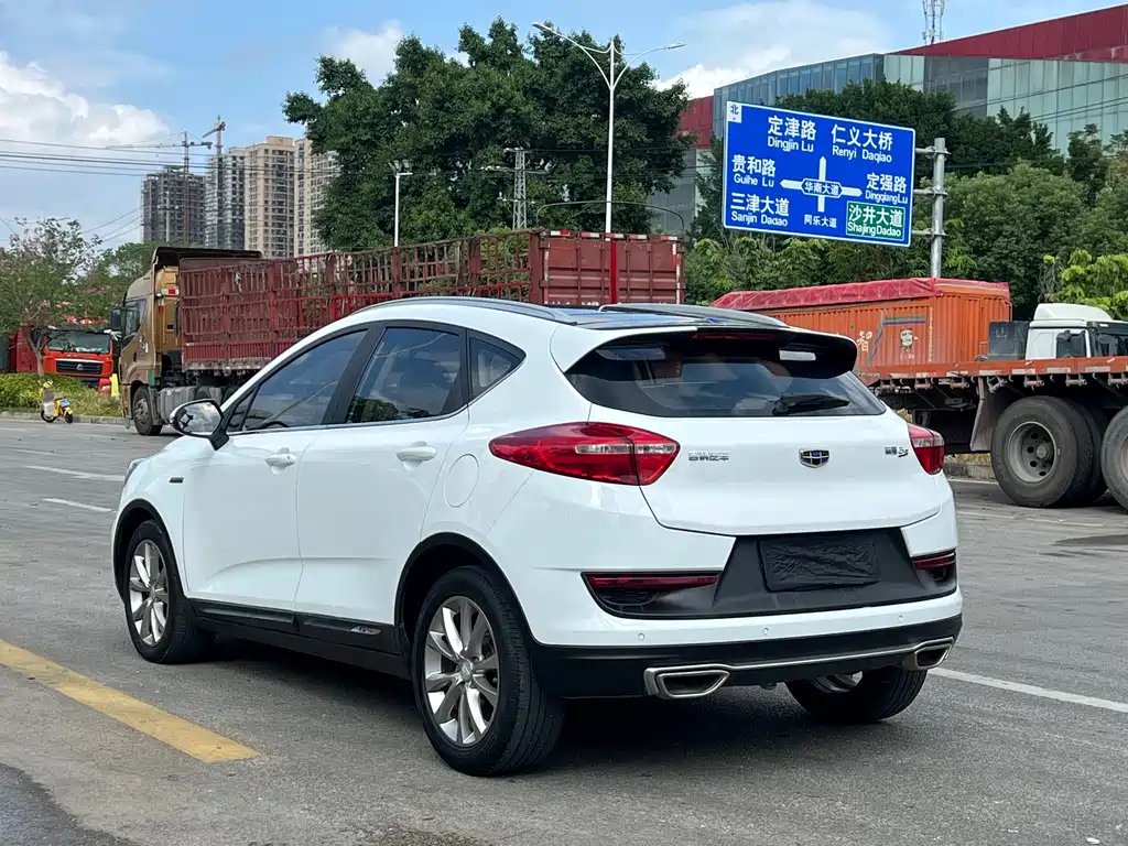 Geely Emgrand GS — миниатюра 6