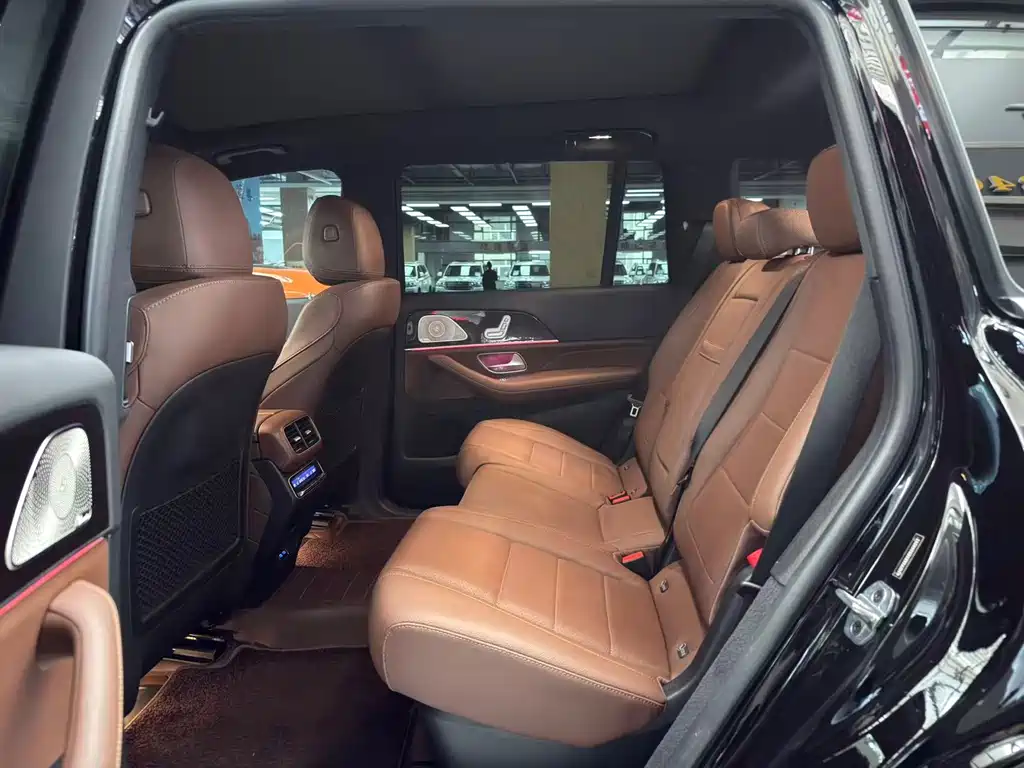 Mercedes-Benz GLS — миниатюра 13
