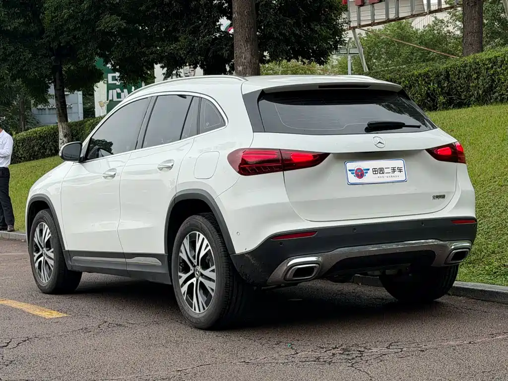 Mercedes-Benz GLA