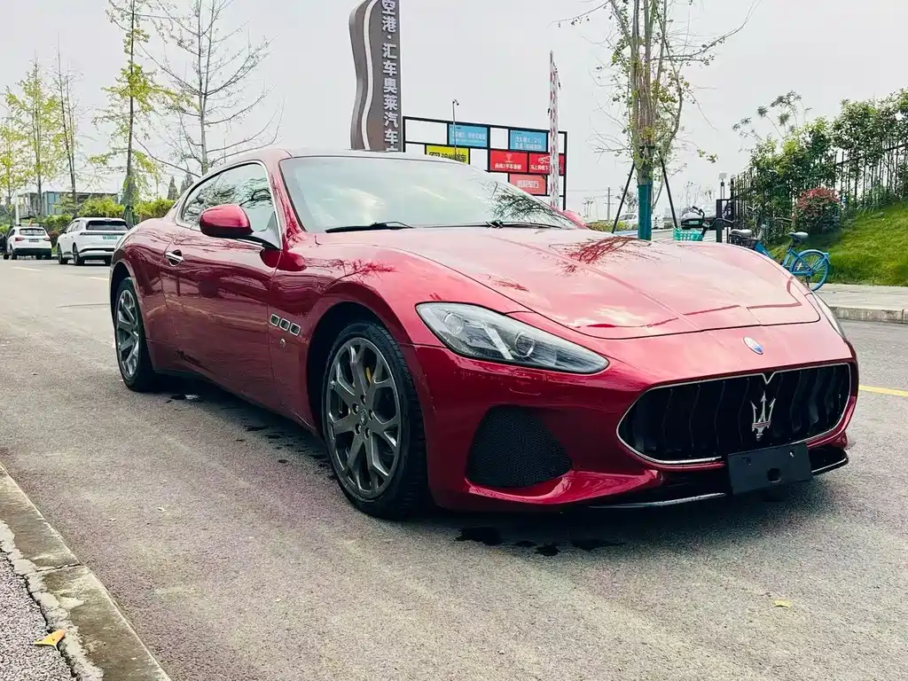 Maserati GranTurismo — миниатюра 3